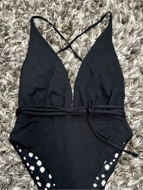 Maaji Safari  Reversible Swimsuit One Piece Black , and daisies.